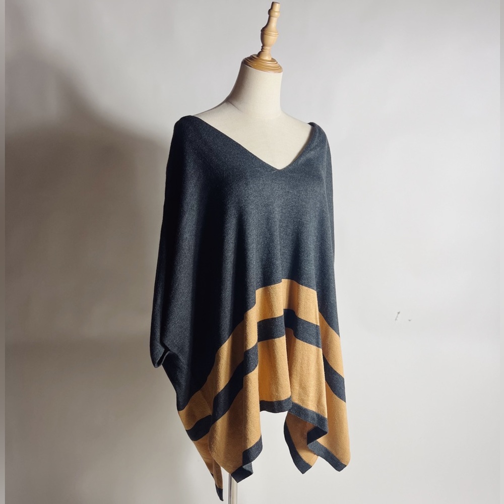 AUGUST SILK Cotton Blend Gray Camel Tan Knit Poncho Womens Medium